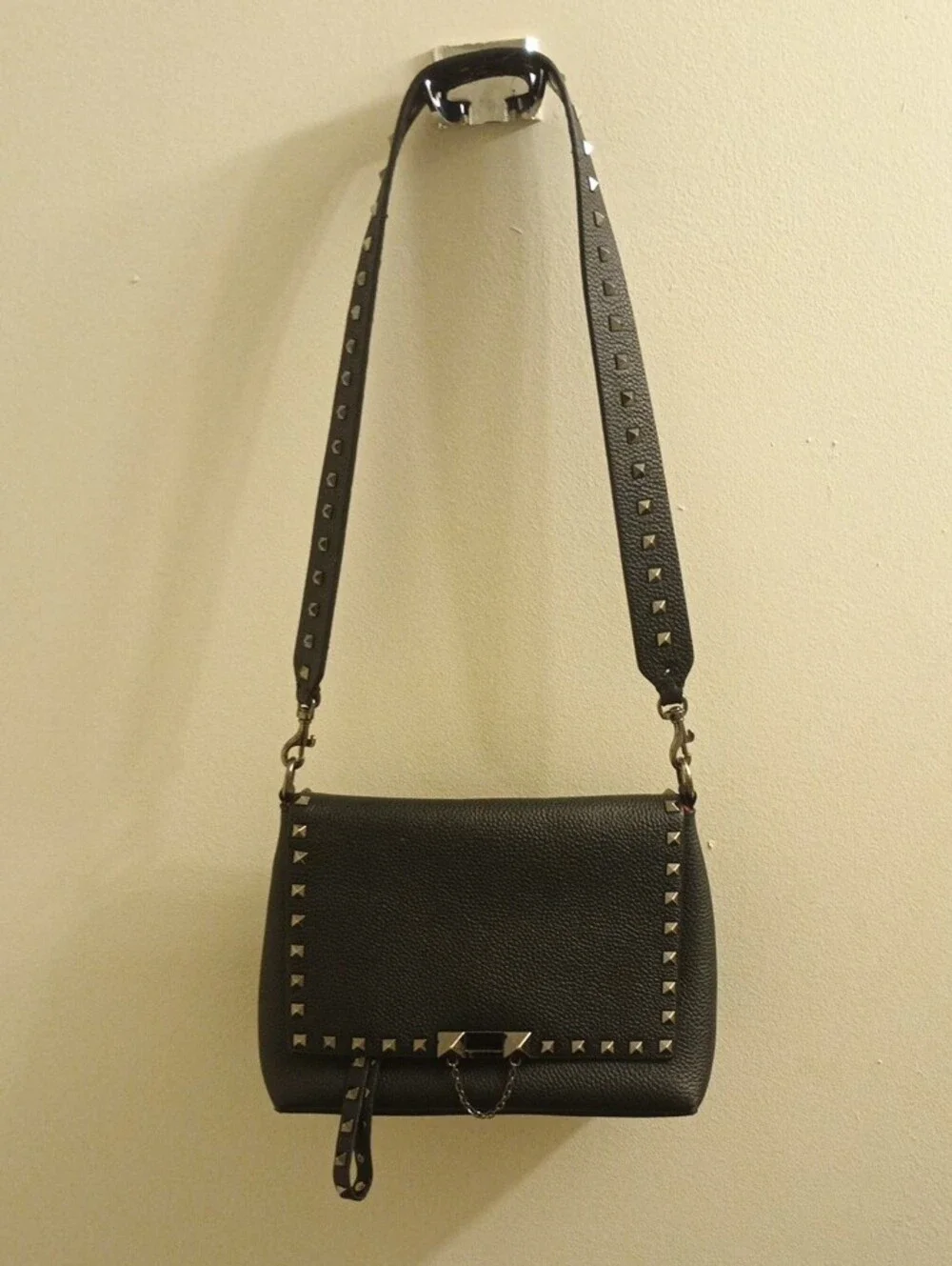 Tiffany & Fred Paris Genuine Leather Handbag!